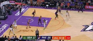 小宝继续加油~李月汝风暴队首秀拿下6分4板4助 上半场5分2板2助